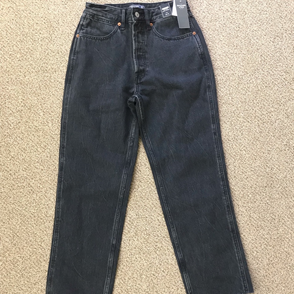 NWT Abercrombie Annie High Rise Ankle Straight